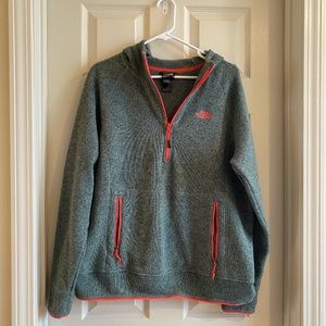 North Face Women's 1/4 Hooded Pullover